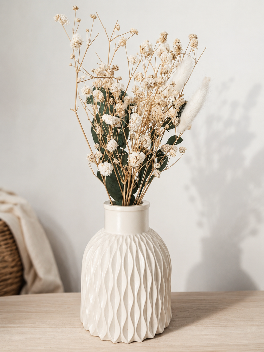 Vase décoratif avec bouquet de fleurs séchées (modèle au choix)